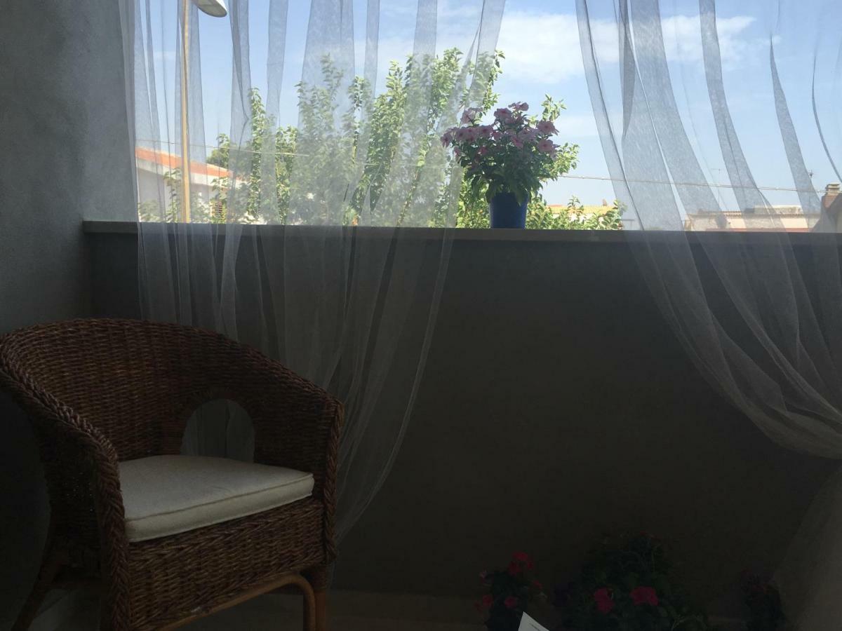 B&B La Via Di Casa Сан-Леоне Экстерьер фото