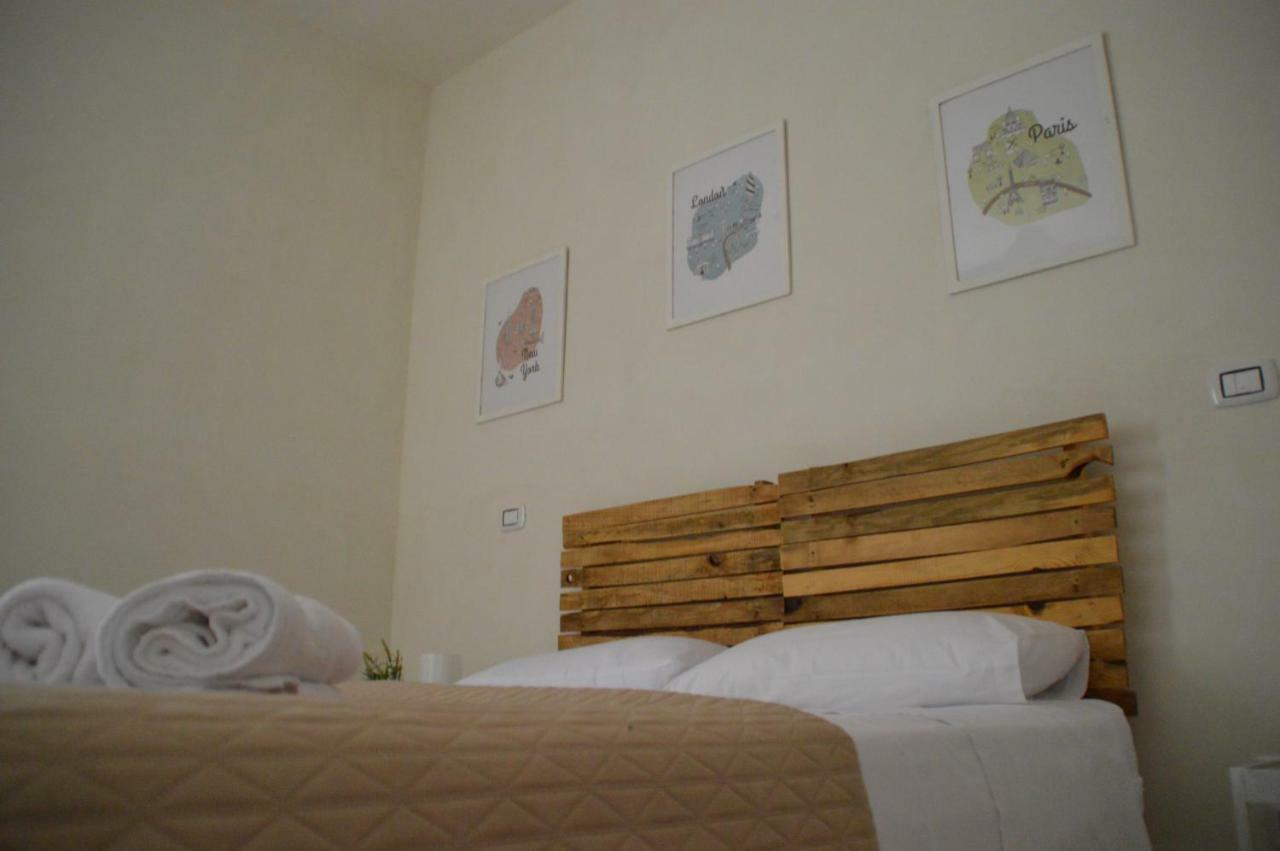 B&B La Via Di Casa Сан-Леоне Экстерьер фото